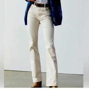 Pilcro THE ICON flare denim in ecru (cream) size 27